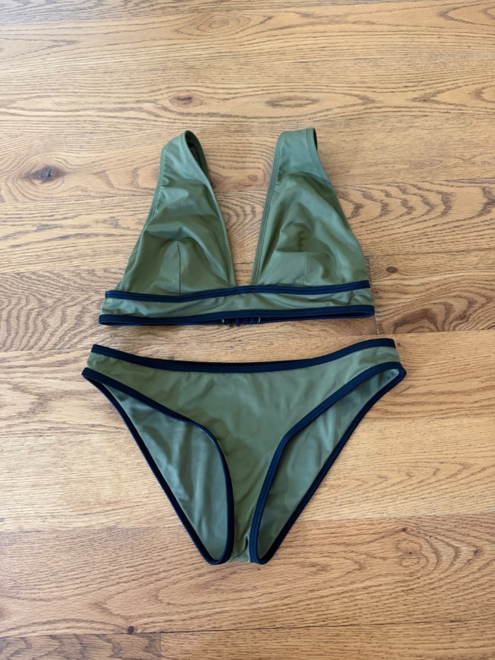 VETCHY Grenada Bikini Army Set (Size S) - Picture 2 of 10